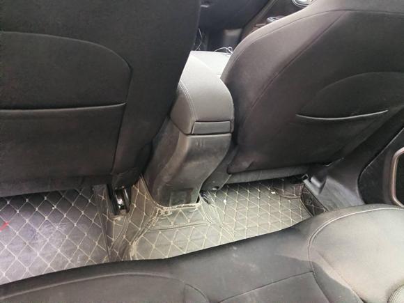 [无锡·苏B] 二手Jeep自由侠2018款 互联大屏版 180T 自动高能版