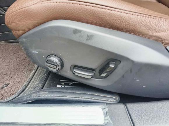 [成都·川A] 二手沃尔沃沃尔沃S602021款 T4 智逸豪华版