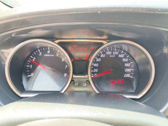 [青岛·鲁B] 二手日产骊威2013款 1.6XE 手动舒适版