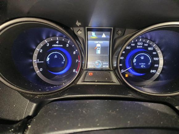 [青岛·鲁U] 二手长安长安CS752016款 2.0L 手动舒适型 国V