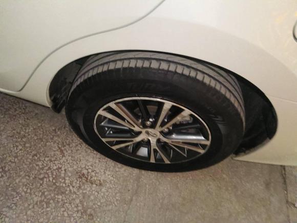 [青岛·鲁B] 二手丰田雷凌2016款 双擎 1.8H GS E-CVT精英天窗版