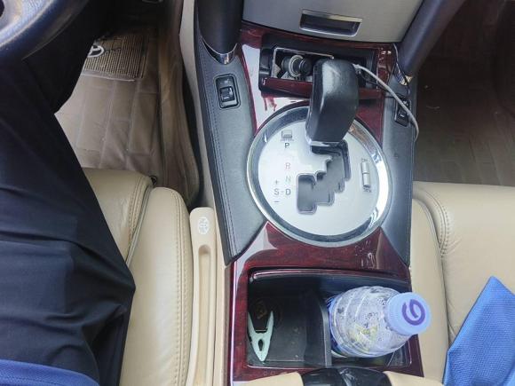 [广州·粤A] 二手丰田锐志2007款 2.5S 真皮天窗版