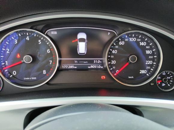 [深圳·粤B] 二手大众途锐2011款 3.0TSI 标配型