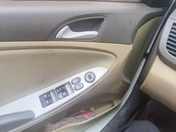 [金华·浙G] 二手现代瑞纳2010款 三厢 1.4L 自动时尚型GT