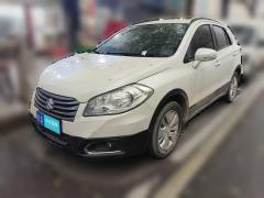 [西安·陕A] 铃木锋驭2015款 1.6L 手动两驱进取型