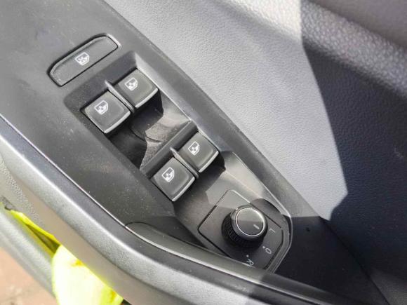 [武汉·鄂F] 二手大众速腾2022款 200TSI DSG超越版