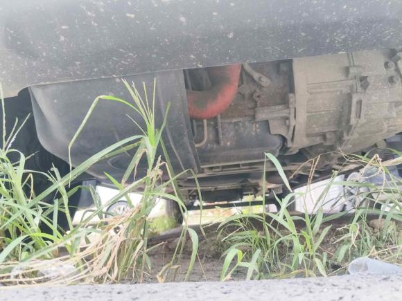 [杭州·浙F] 二手上汽大通MAXUS新途V802019款 2.5T经典款6挡手动傲运通长轴中顶7座