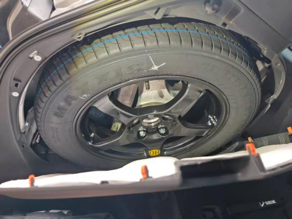 [广州·粤A] 二手丰田赛那SIENNA2024款 2.5L混动 四驱尊贵版