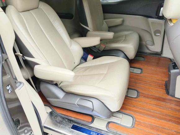 [济南·鲁A] 二手别克别克GL82011款 3.0L XT豪华商务旗舰版