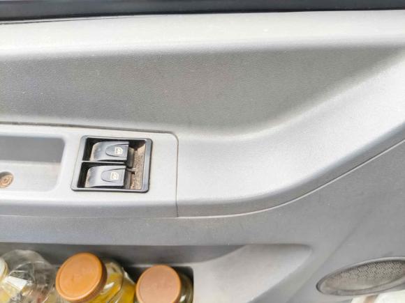 [武汉·鄂A] 二手依维柯依维柯得意2014款 2.5T-A35 NJ6484ACM47Z4