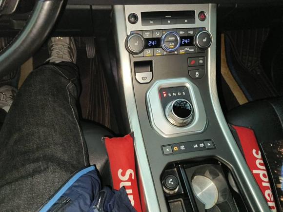 [苏州·苏E] 二手路虎揽胜极光2014款 2.0T 5门耀享版