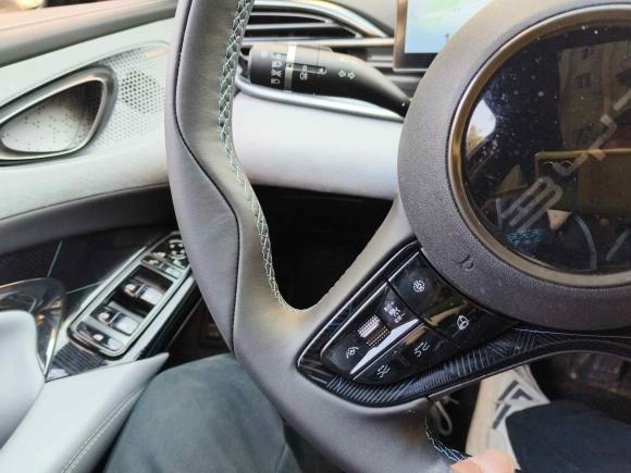 [上海·沪A] 二手比亚迪海豹2022款 700km 长续航后驱版