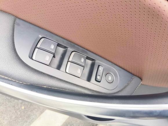 [深圳·粤B] 二手比亚迪宋新能源2017款 宋DM 1.5TID 全时四驱豪华型