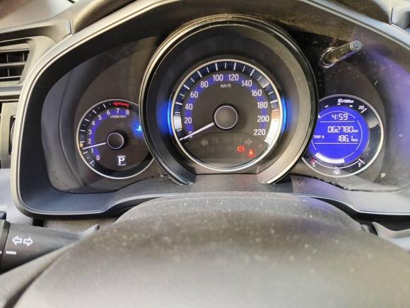 [济南·鲁A] 二手本田飞度2016款 1.5L LXS CVT舒适天窗版