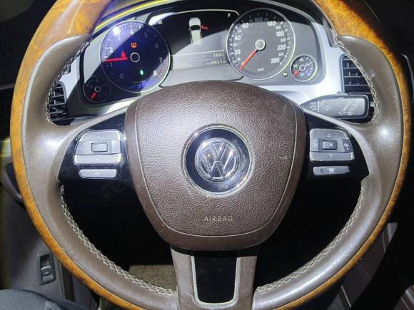 [武汉·鄂A] 二手大众途锐2011款 3.0TSI 舒适型