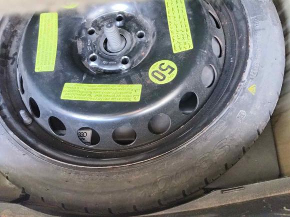 [宁波·浙B] 二手奥迪奥迪A4L2013款 30 TFSI 自动舒适型