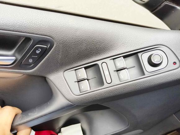 [武汉·鄂A] 二手大众途观2013款 1.8TSI 自动四驱舒适版