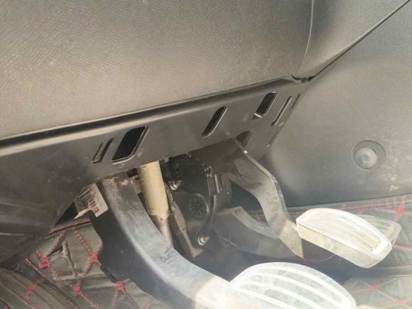 [西安·陕A] 二手标致标致3082016款 1.6L 手动时尚版