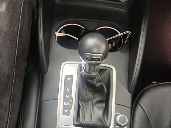 [成都·川A] 二手奥迪奥迪A32018款 30周年年型 Limousine 35 TFSI 风尚型