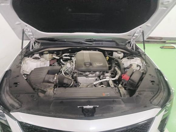 [上海·苏U] 二手凯迪拉克凯迪拉克CT52024款 28T 尊贵型