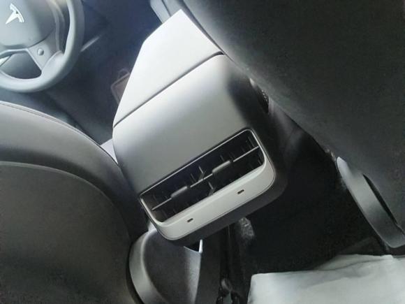 [苏州·京A] 二手特斯拉Model Y2022款 后轮驱动版