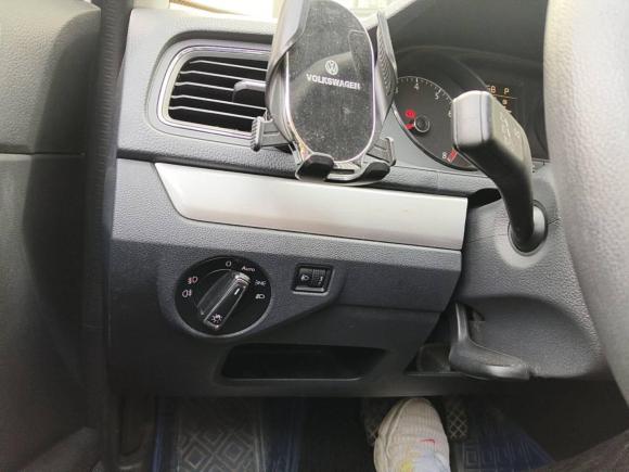 [无锡·苏M] 二手大众朗逸2017款 1.6L 自动风尚版