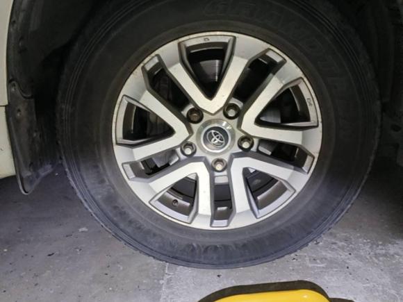 [武汉·鄂A] 二手丰田兰德酷路泽2015款 4.0L V6 中东低配版