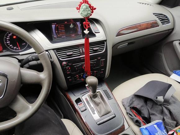 [上海·沪C] 二手奥迪奥迪A4L2011款 2.0 TFSI 舒适型