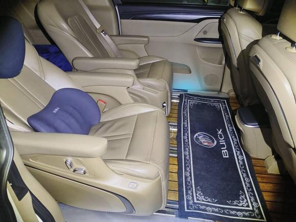 [上海·沪F] 二手别克别克GL82020款 ES陆尊 653T 豪华型