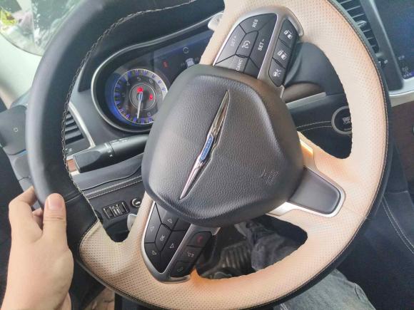 [上海·沪D] 二手克莱斯勒克莱斯勒300C2016款 3.0L 超越版