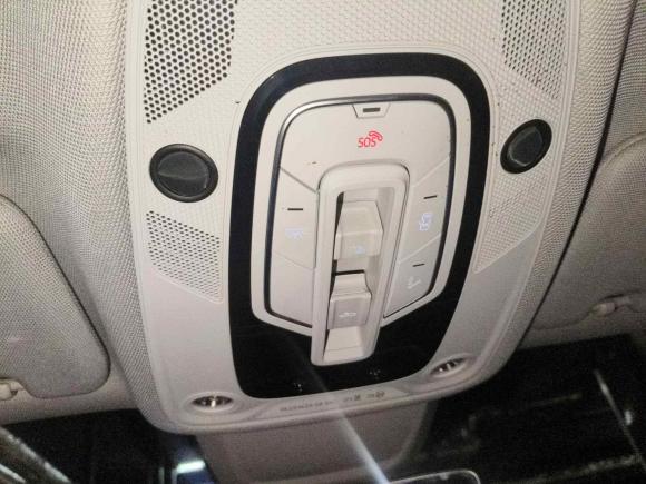 [南京·苏A] 二手奥迪奥迪A6L2020款 45 TFSI 臻选致雅型