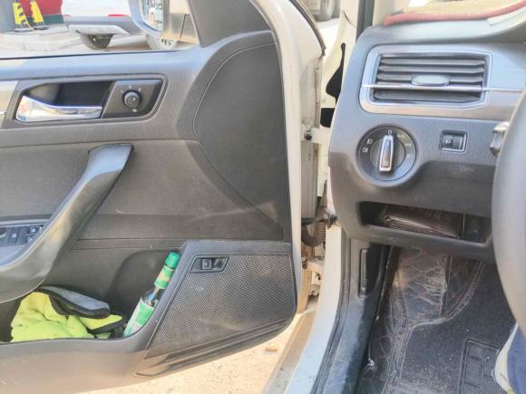 [义乌·浙G] 二手大众桑塔纳2016款 1.6L 自动舒适版