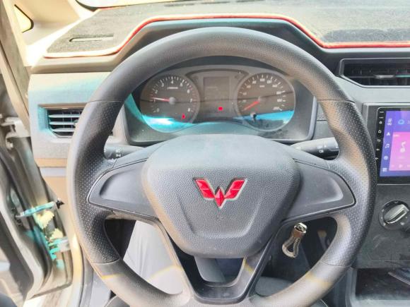 [南京·苏A] 二手五菱汽车五菱宏光PLUS2020款 1.5L 手动标准型 7座