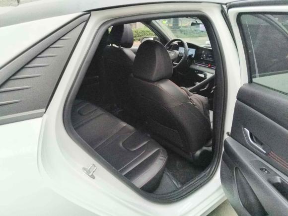 [成都·川A] 二手现代伊兰特2022款 1.5L CVT 20周年纪念款