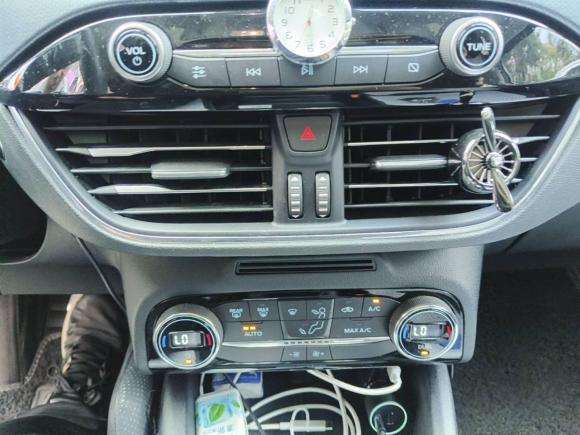 [上海·沪F] 二手福特福克斯Active2020款 EcoBoost 180 自动劲耀型