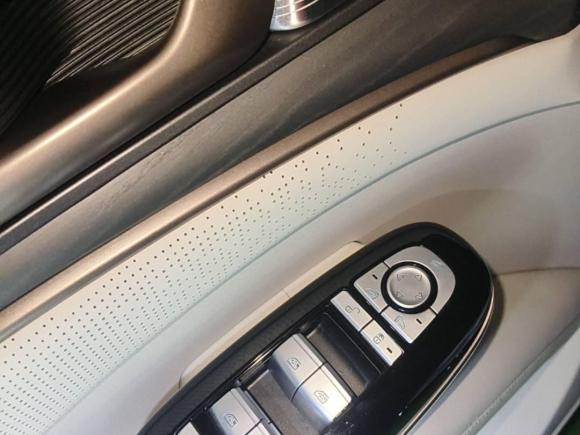 [温州·浙C] 二手腾势腾势D92022款 DM-i 970 四驱尊荣型