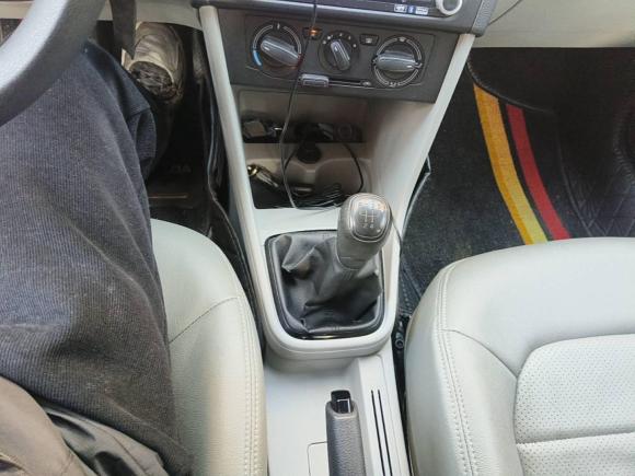 [合肥·皖A] 二手斯柯达昕锐2015款 1.4L 手动乐选型