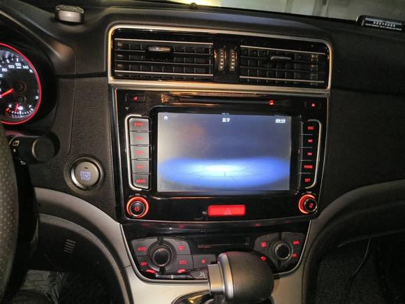 [西安·陕A] 二手哈弗哈弗H62015款 运动版 1.5T 自动两驱豪华型