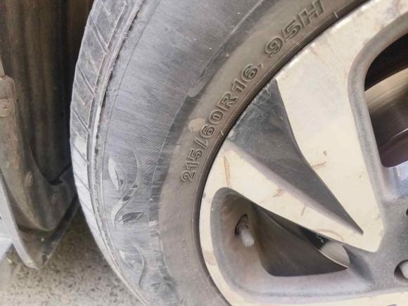 [西安·陕G] 二手宝骏宝骏5102017款 1.5L 自动豪华型