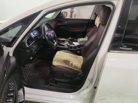 [南京·苏A] 二手别克别克GL62018款 18T 6座豪华型