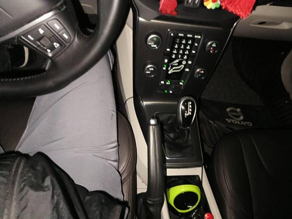 [嘉兴·浙F] 二手沃尔沃沃尔沃V402013款 2.0T 智雅版