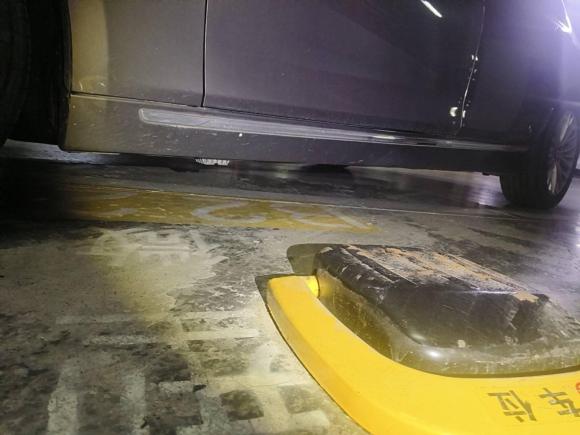 [上海·沪B] 二手宝马宝马3系2014款 320Li 豪华设计套装