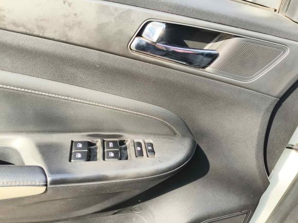 [西安·陕U] 二手长安长安CS352017款 1.6L 自动豪华型