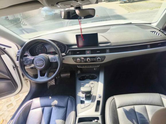 [上海·沪F] 二手奥迪奥迪A4L2018款 30周年年型 40 TFSI 进取型