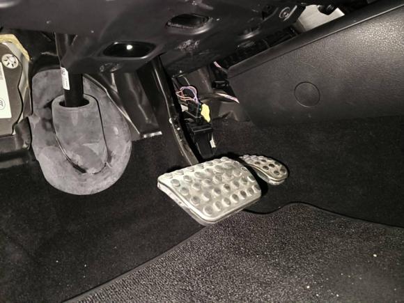 [深圳·粤B] 二手奔驰奔驰V级2018款 V 260 AMG 运动版 国VI