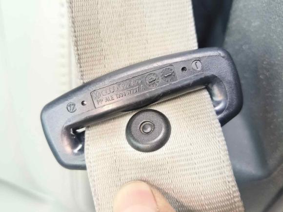 [深圳·粤B] 二手奥迪奥迪A6L2012款 TFSI 标准型