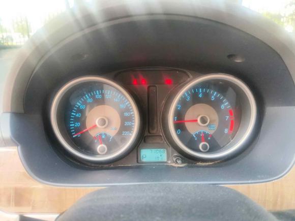 [苏州·苏N] 二手别克凯越2015款 1.5L 自动经典型