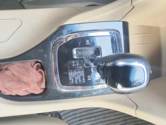 [广州·粤S] 二手宝骏宝骏7302016款 1.8L iAMT豪华型 7座