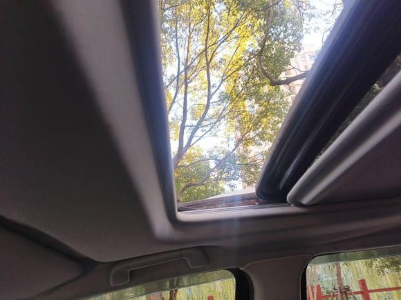 [上海·苏F] 二手江铃驭胜S3502016款 2.0T 自动四驱汽油超豪华版5座