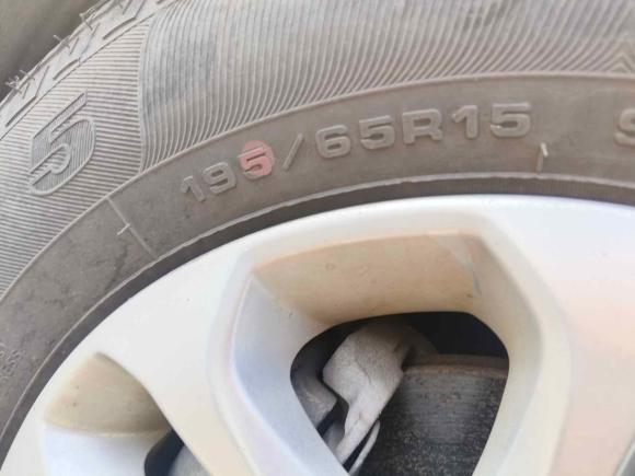 [成都·粤B] 二手福特福克斯2012款 两厢经典 1.8L 自动时尚型